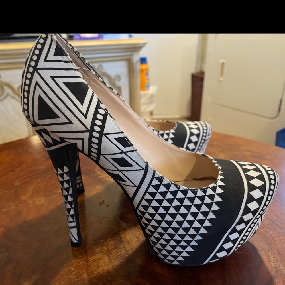 Ami Club wear Black and White Geometric Platform Shoes 8